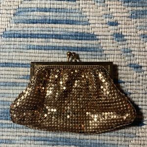 GOLD CHANGE PURSE!